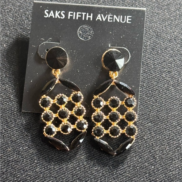 Glamorous Saks Fifth Avenue Black Crystal Post With Dangle Waffle Design - Picture 2 of 10